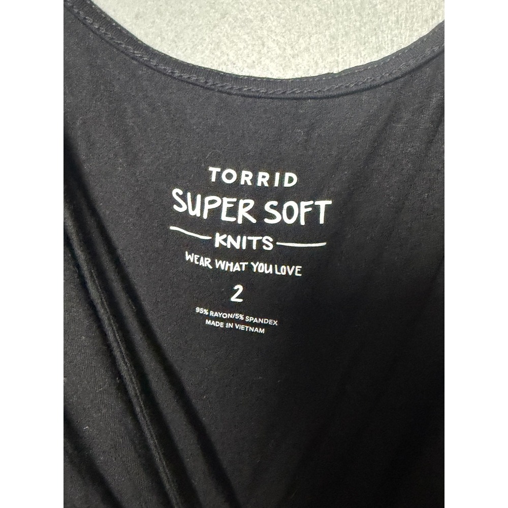 Torrid Super Soft Black Lace Cold Shoulder Bell Sleeve High Low Top 2 2X 0157 - Picture 2 of 7